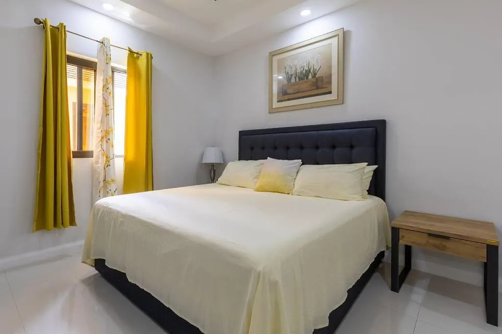 Sun Shine Luxury Villas 2 Bedroom Pool & Gym Ocho Rios St Ann